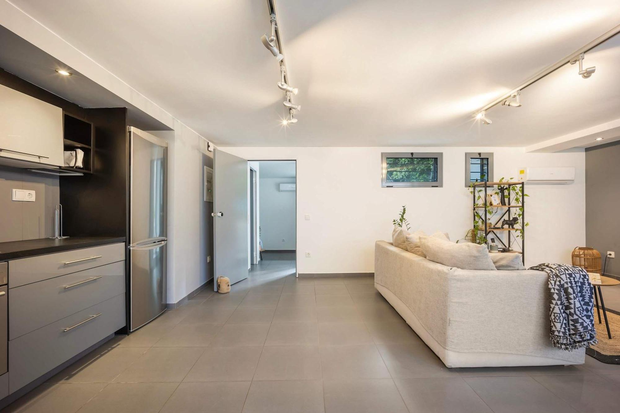 Gazi Urban Residence Афины Экстерьер фото