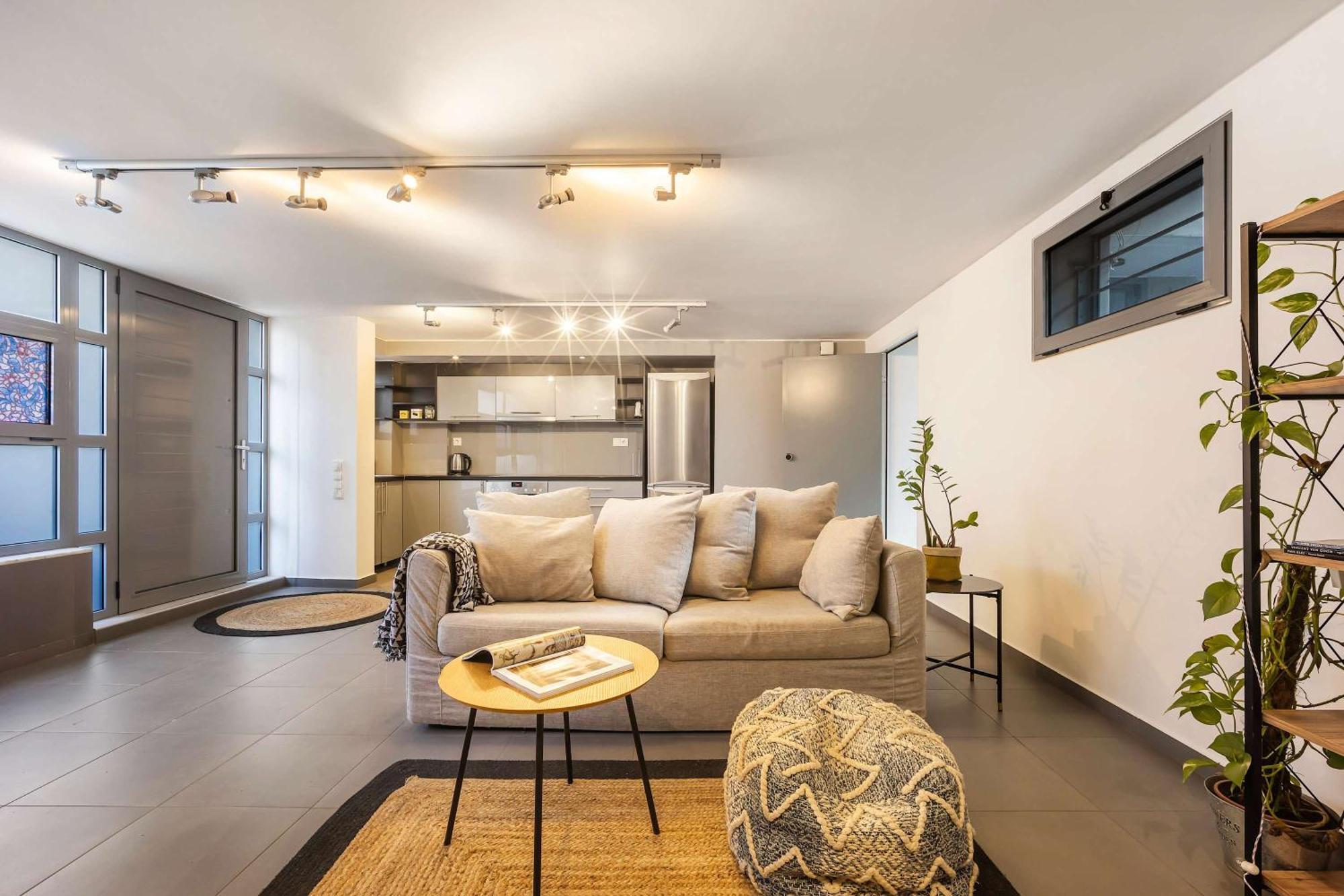 Gazi Urban Residence Афины Экстерьер фото