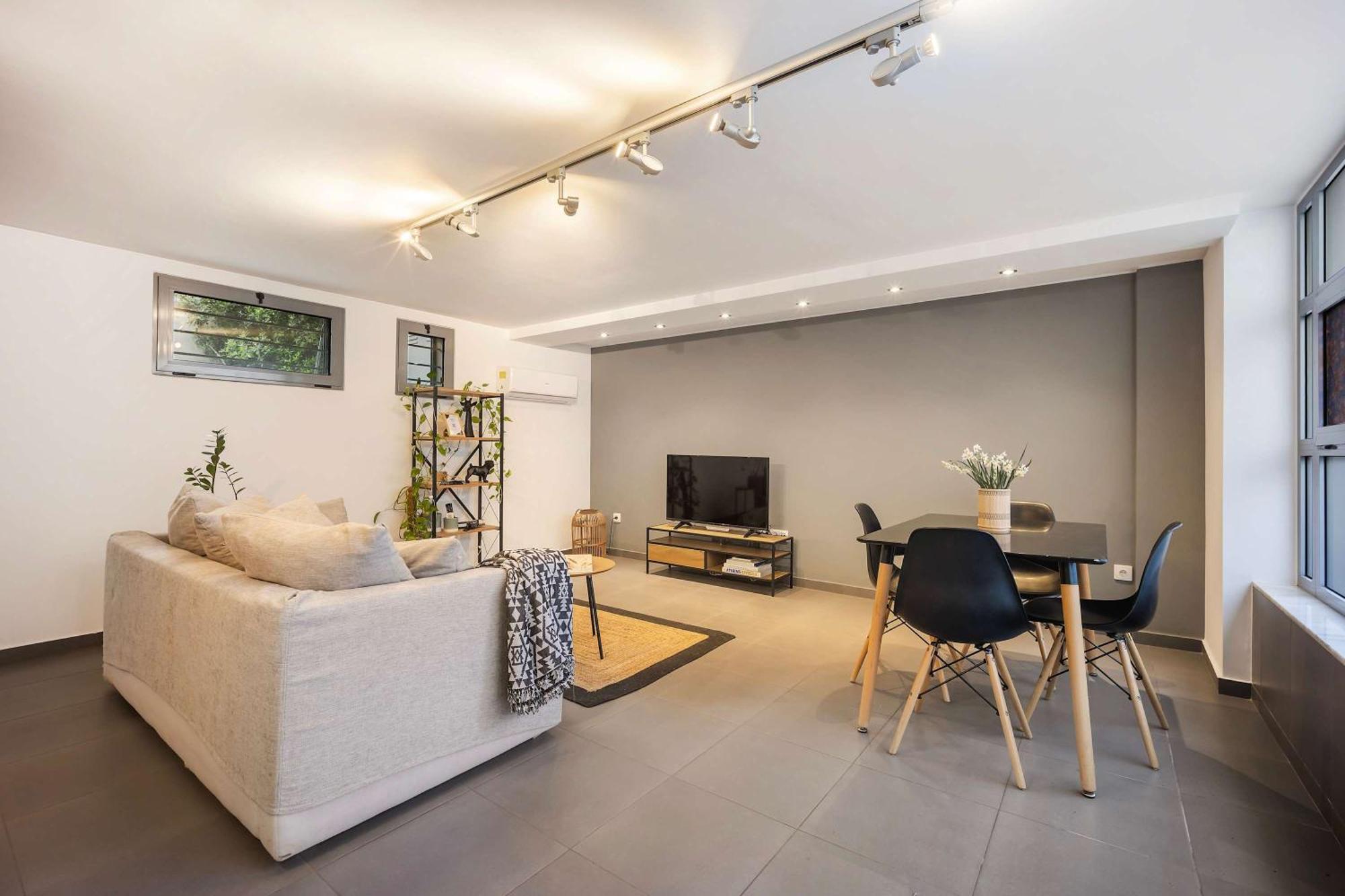 Gazi Urban Residence Афины Экстерьер фото
